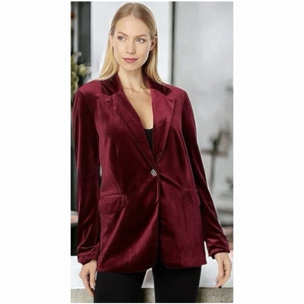 BlankNYC velour jacket Size Large Burgundy Red Party Holiday Cocktail Soft